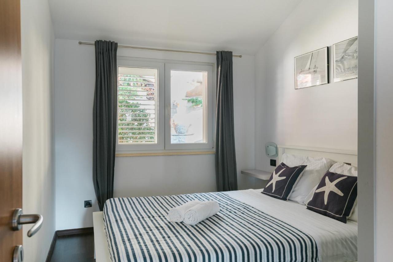 Accommodation Triton Lastovo ภายนอก รูปภาพ